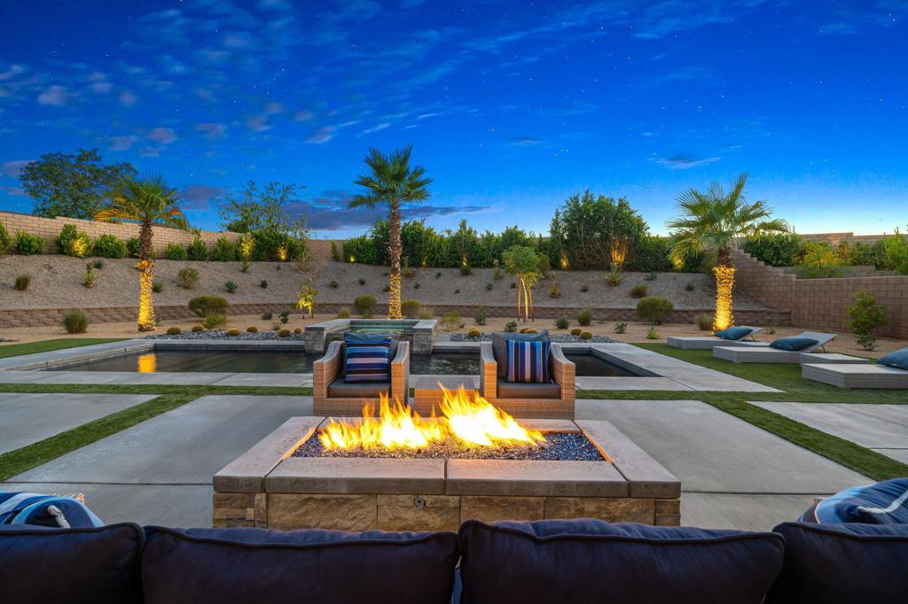 74425 Zeppelin Drive