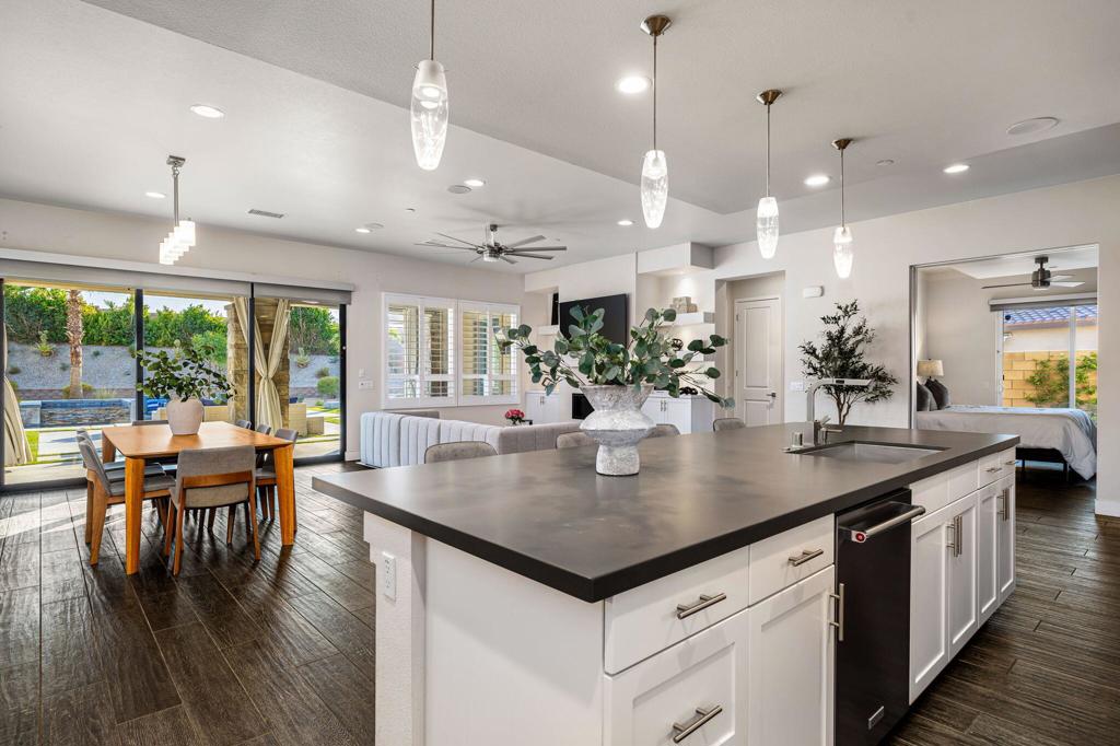 74425 Zeppelin Drive