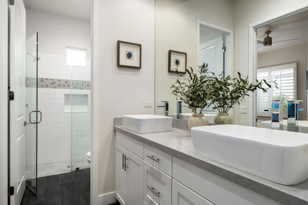 74425 Zeppelin Drive