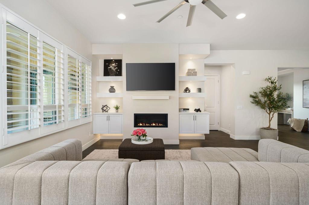 74425 Zeppelin Drive