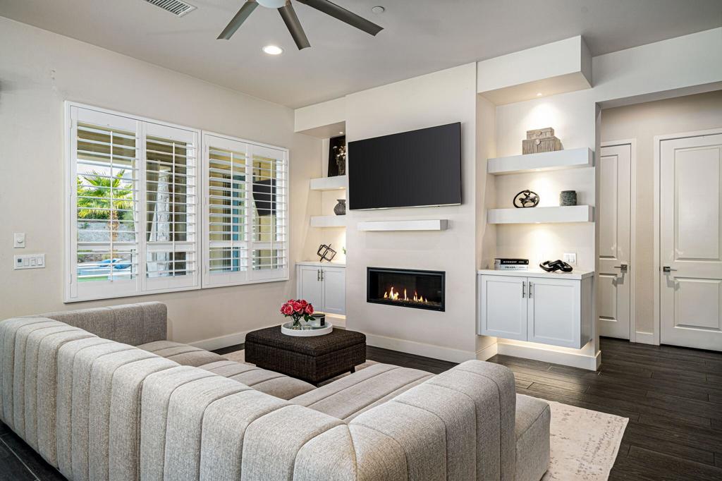 74425 Zeppelin Drive