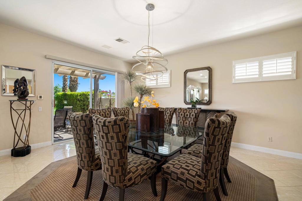 78328 Calle Las Ramblas