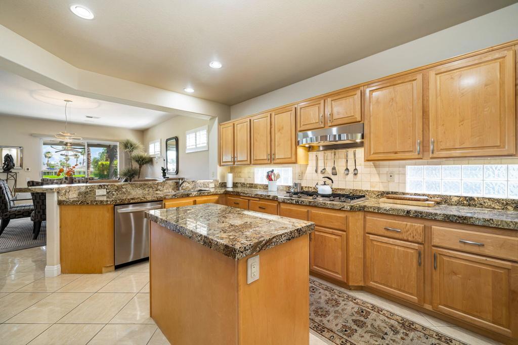 78328 Calle Las Ramblas