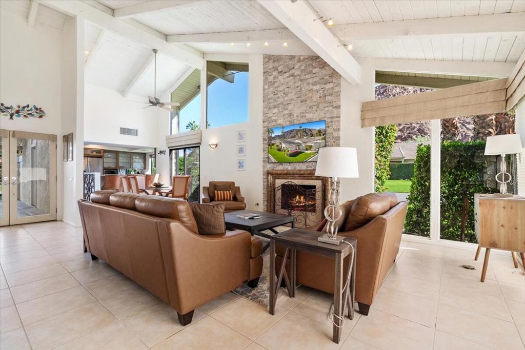 46520 Arapahoe Circle