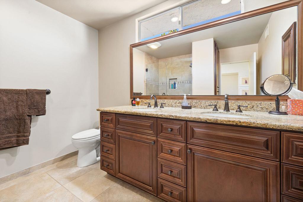 46310 Burroweed Lane