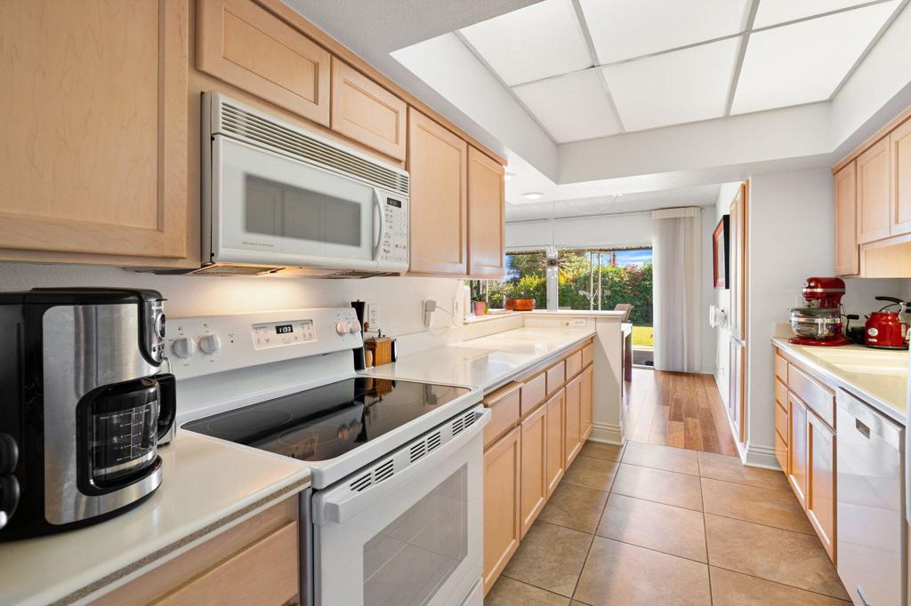 46310 Burroweed Lane