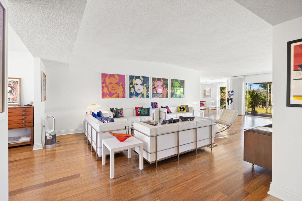 46310 Burroweed Lane