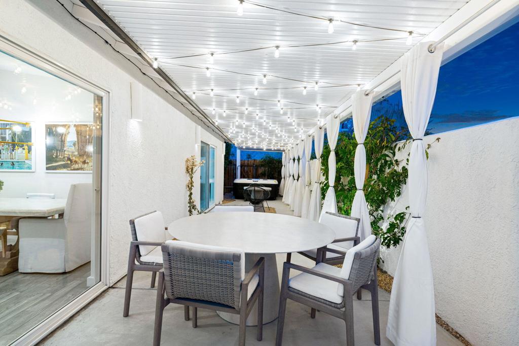 54990 Avenida Madero