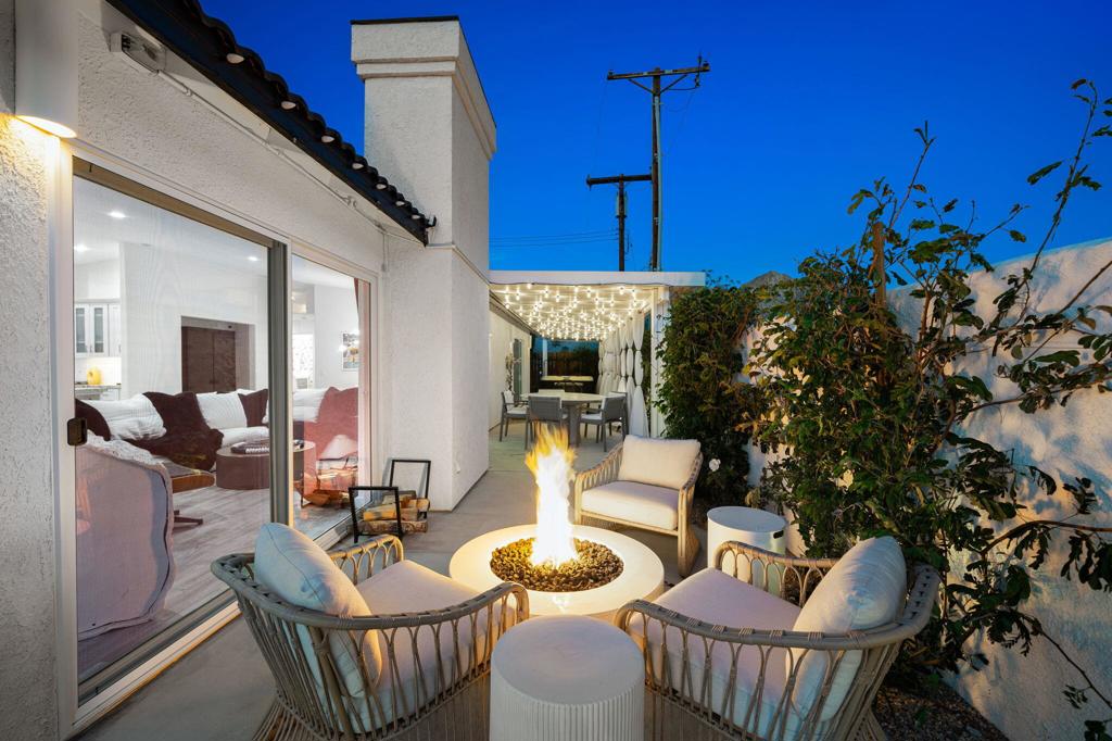 54990 Avenida Madero