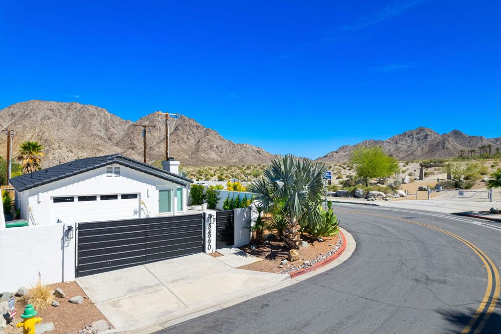 54990 Avenida Madero