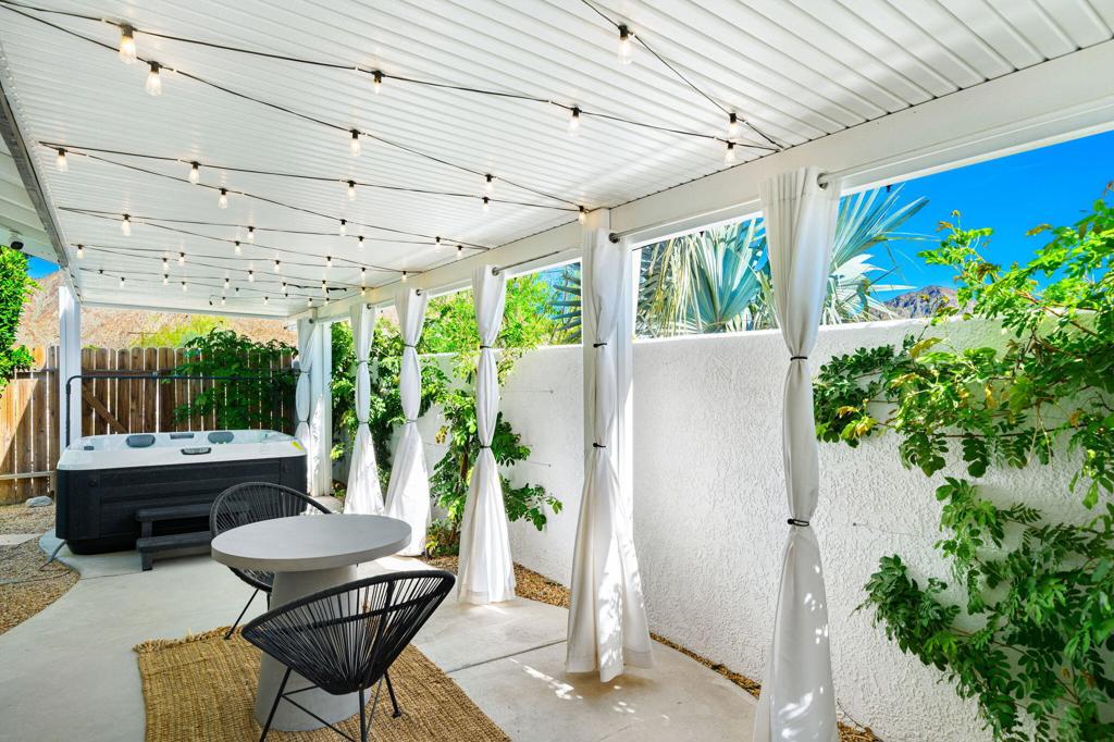 54990 Avenida Madero