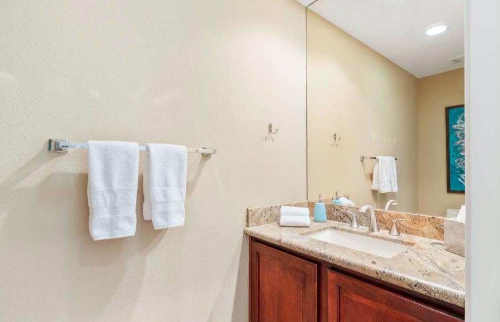 162 Saint Thomas Place