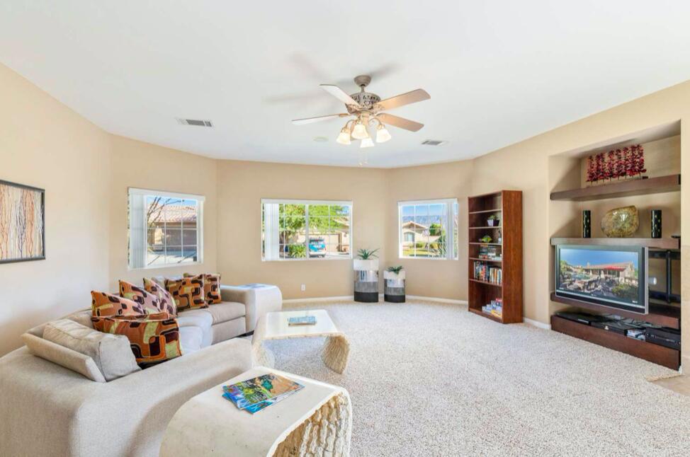 162 Saint Thomas Place