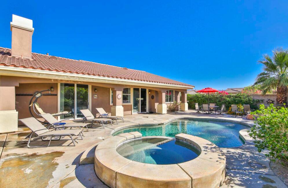 162 Saint Thomas Place