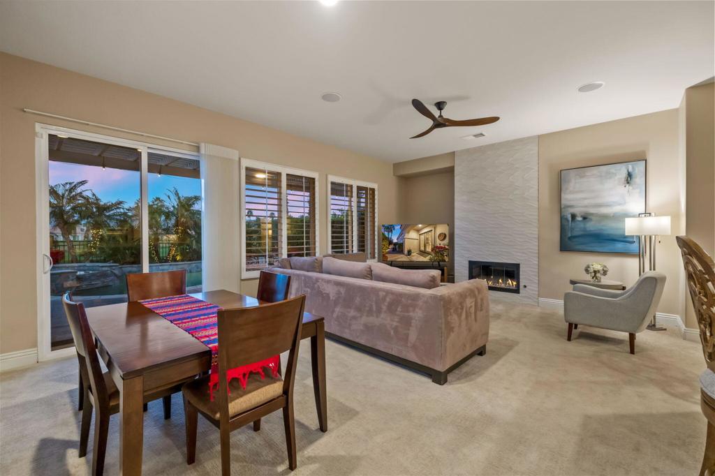 78340 Calle Las Ramblas