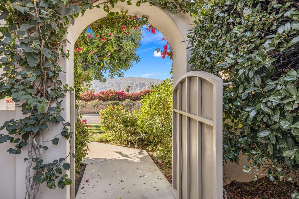 78340 Calle Las Ramblas