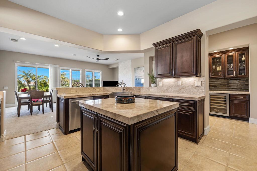 78340 Calle Las Ramblas