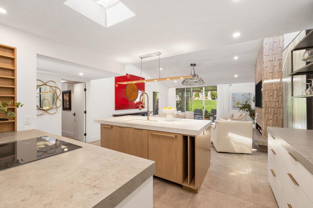 48955 Mariposa Drive