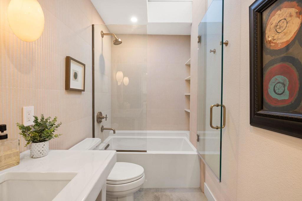 48955 Mariposa Drive