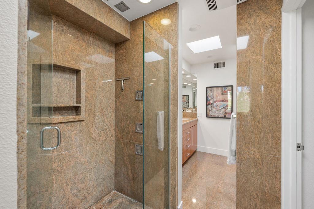 48955 Mariposa Drive