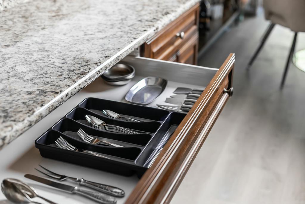 81098 Avenida Vidrio