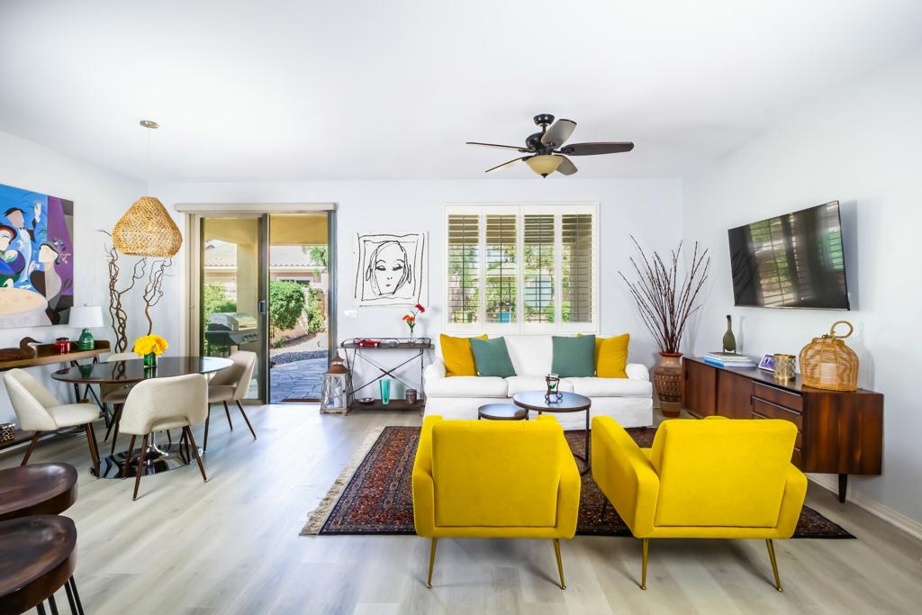 81098 Avenida Vidrio