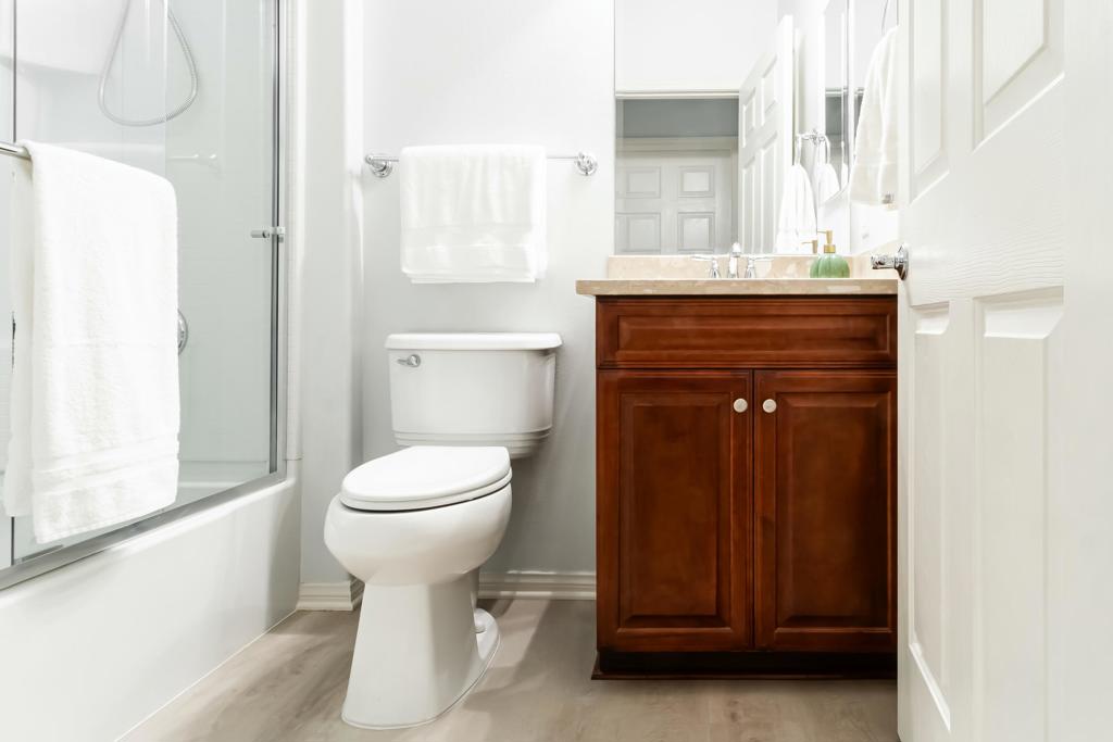 81098 Avenida Vidrio