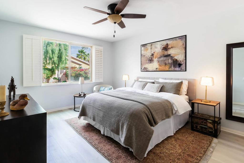 81098 Avenida Vidrio