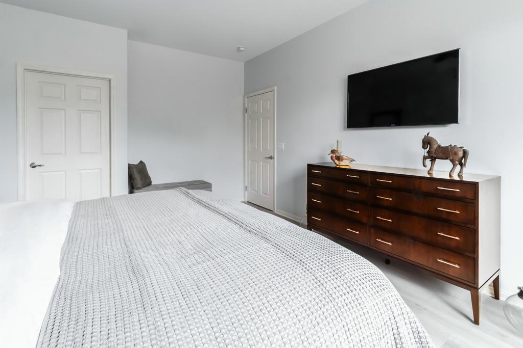 81098 Avenida Vidrio