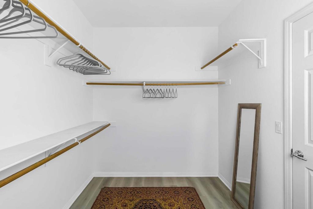 81098 Avenida Vidrio