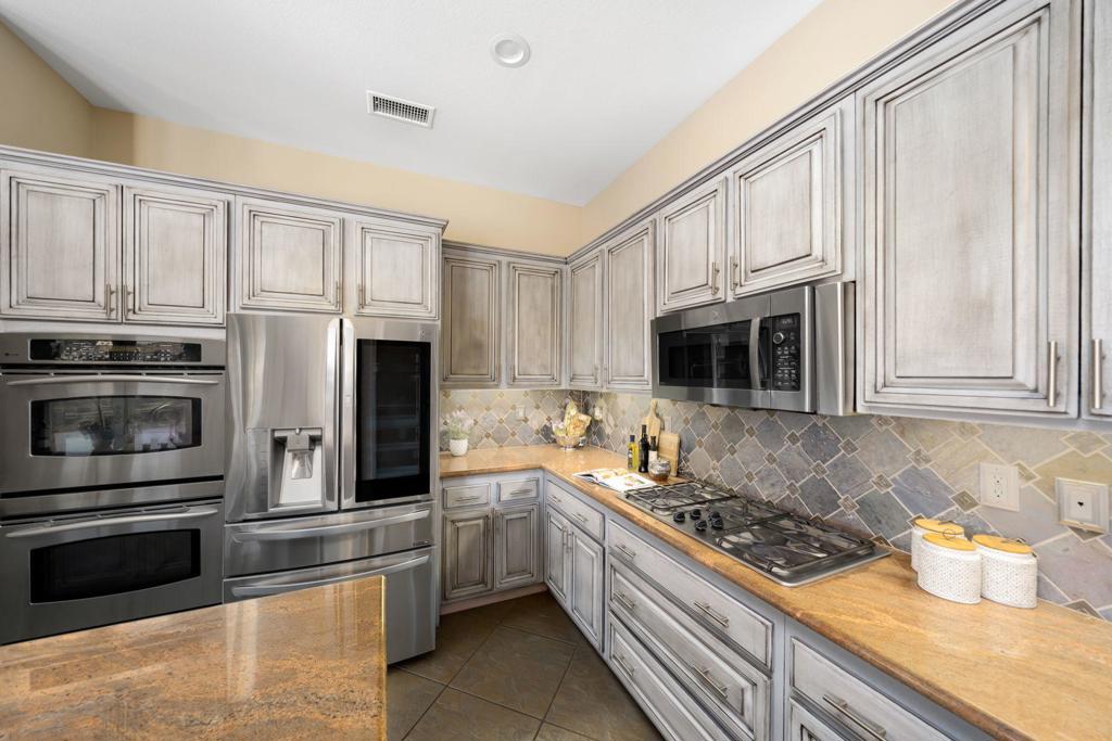 3 Pyramid Lake Court