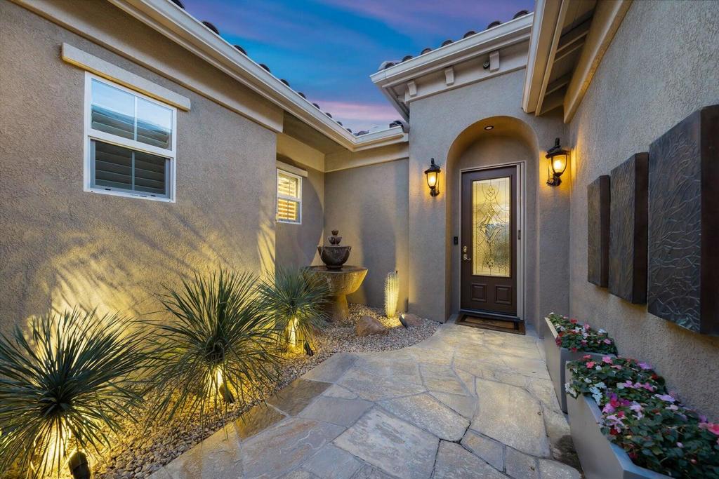 3 Pyramid Lake Court
