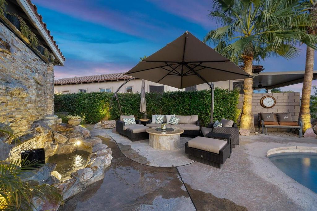 3 Pyramid Lake Court