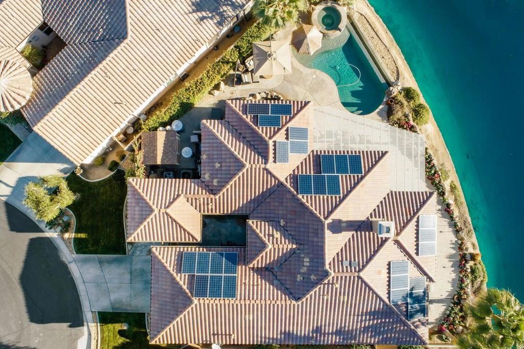 3 Pyramid Lake Court