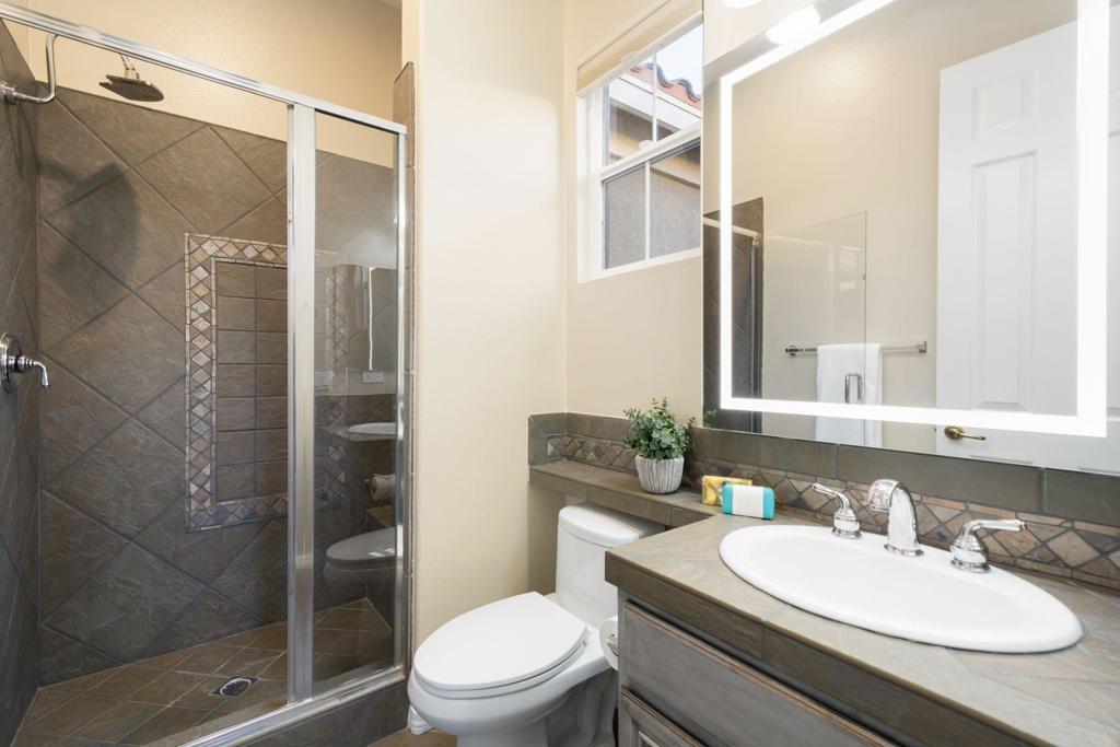 3 Pyramid Lake Court