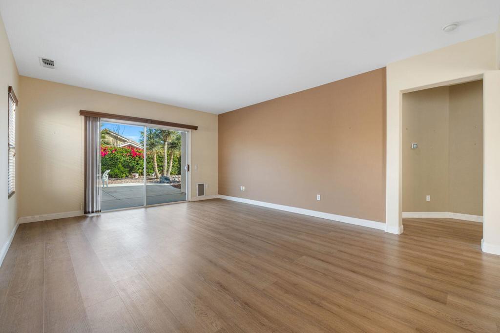 78698 Rockwell Circle