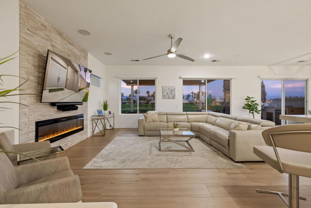 78370 Calle Las Ramblas