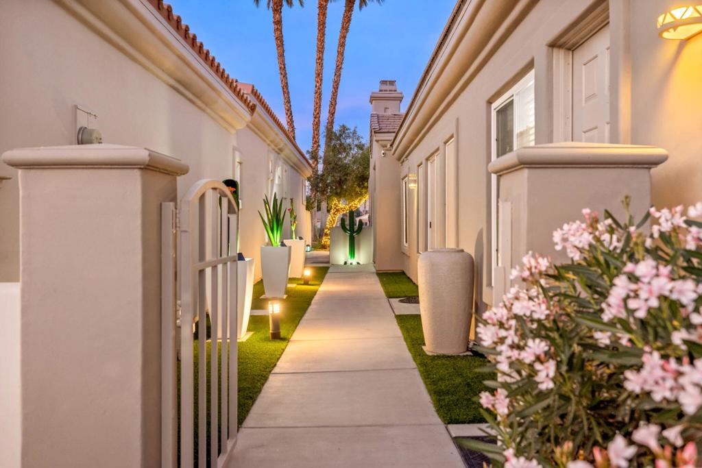 78370 Calle Las Ramblas