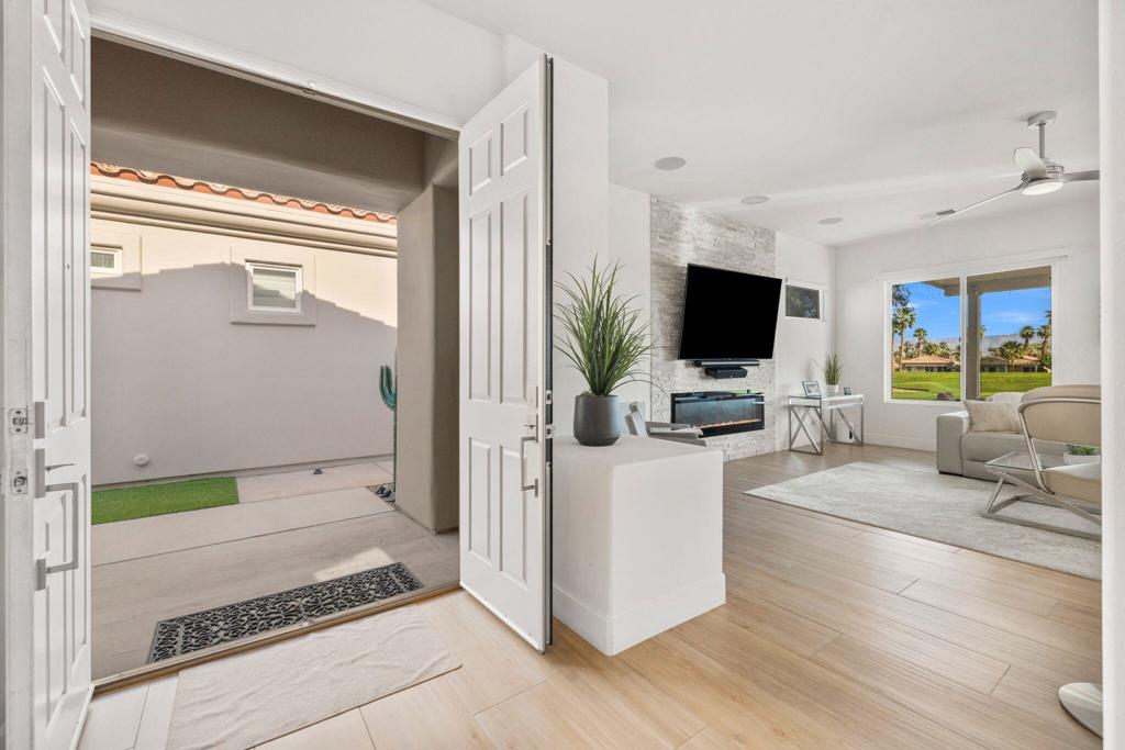 78370 Calle Las Ramblas