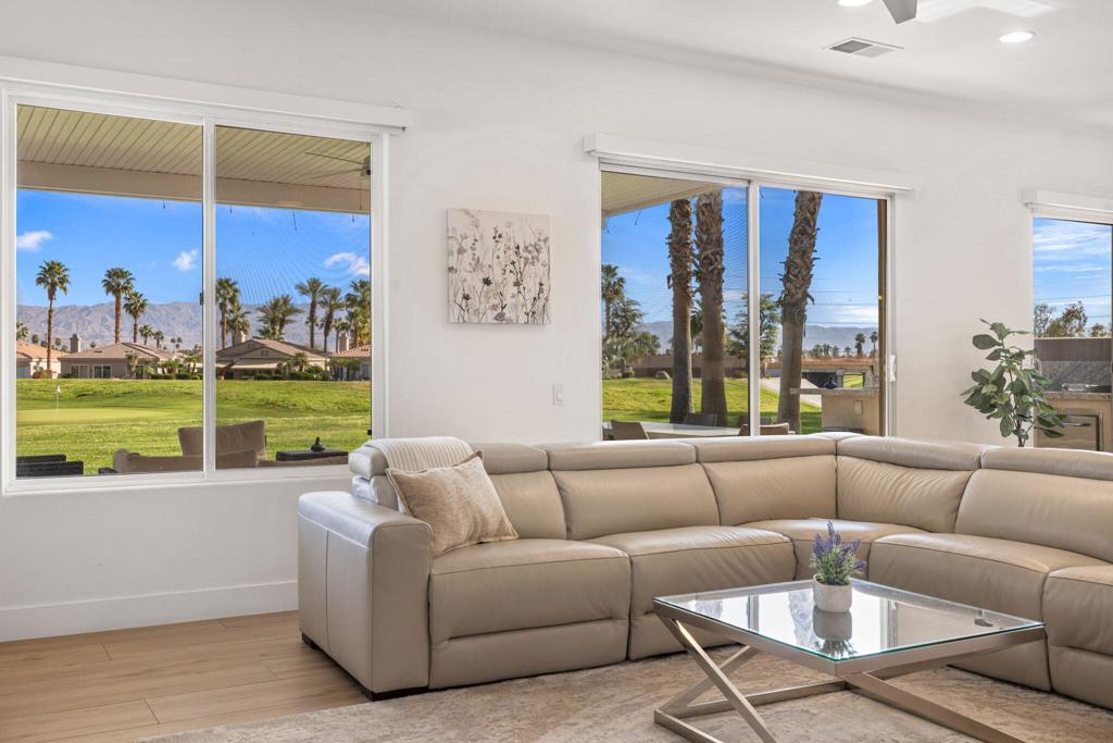 78370 Calle Las Ramblas