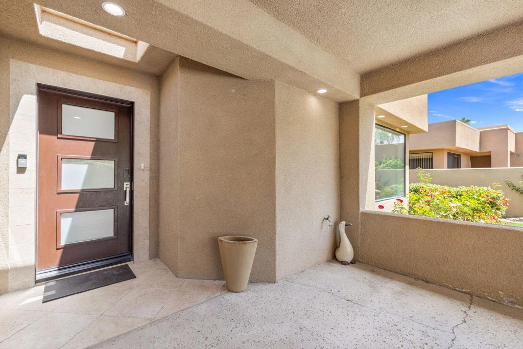 73416 Mariposa Drive