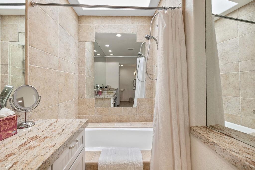 73416 Mariposa Drive