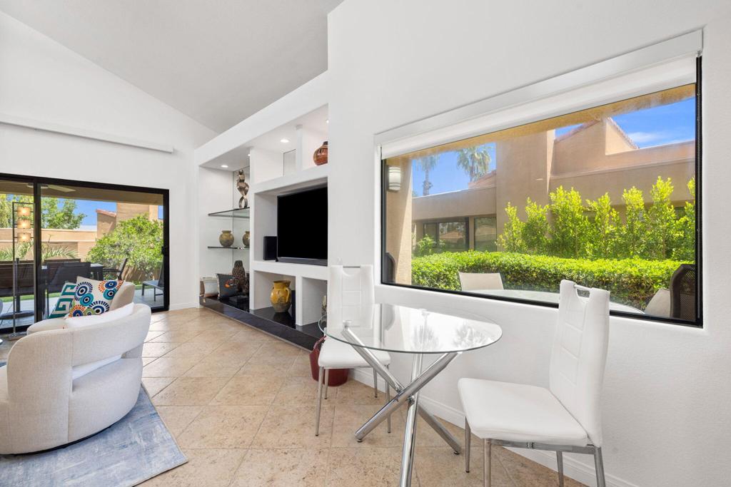 73416 Mariposa Drive