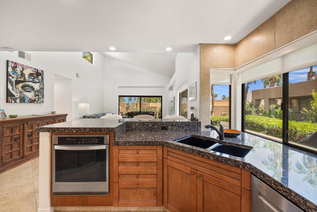 73416 Mariposa Drive