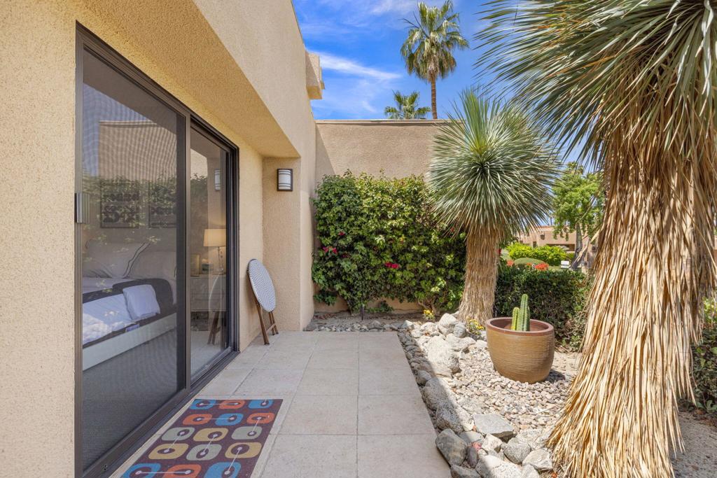 73416 Mariposa Drive