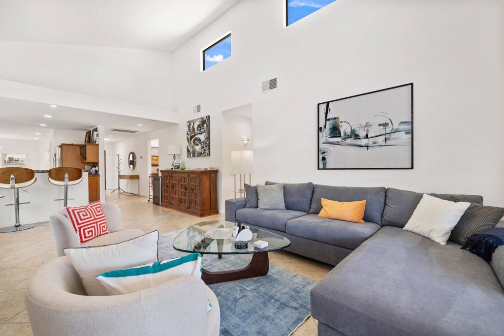 73416 Mariposa Drive