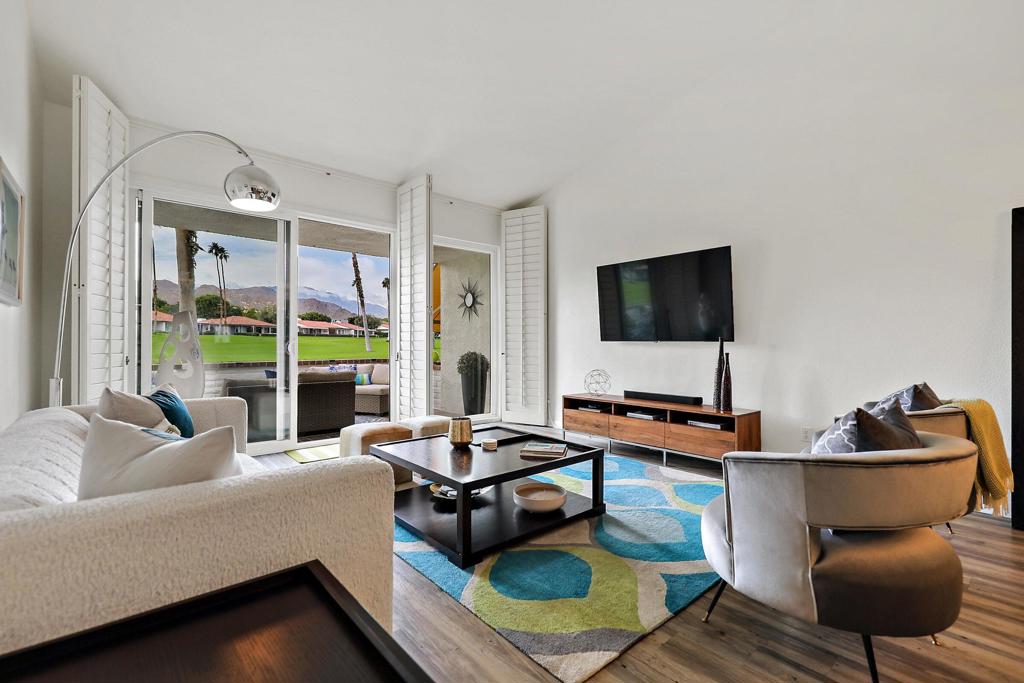 27 Calle Encinitas