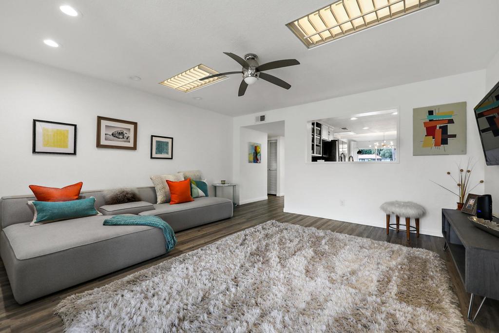 27 Calle Encinitas