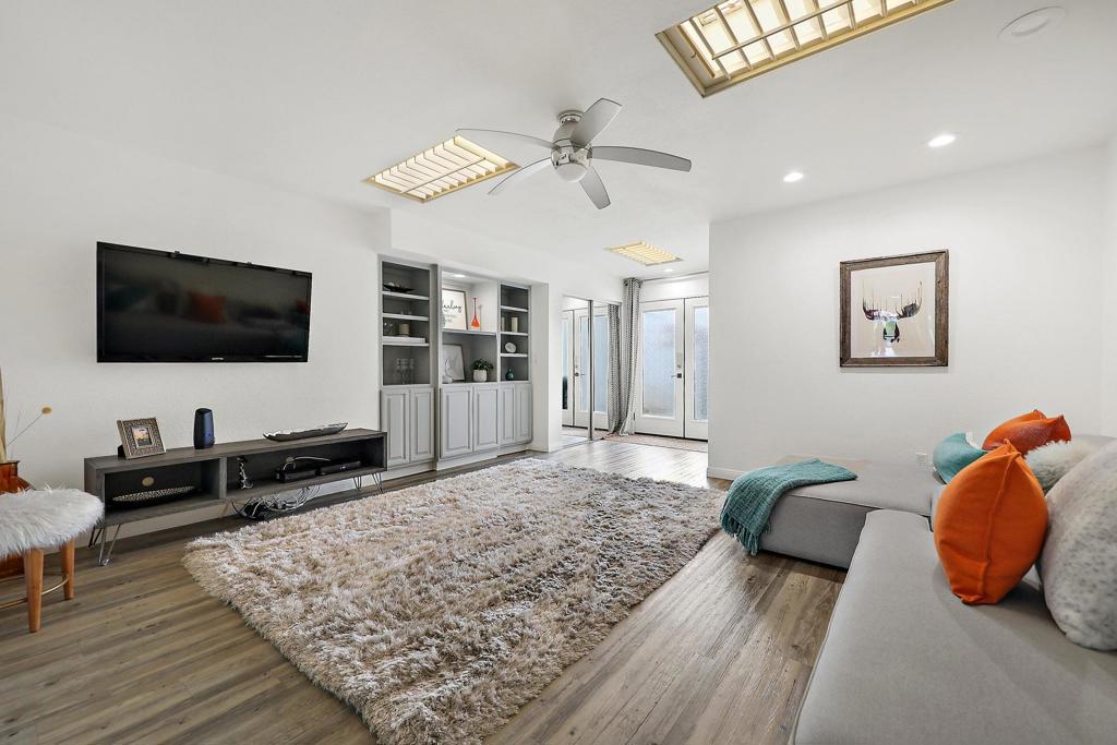27 Calle Encinitas