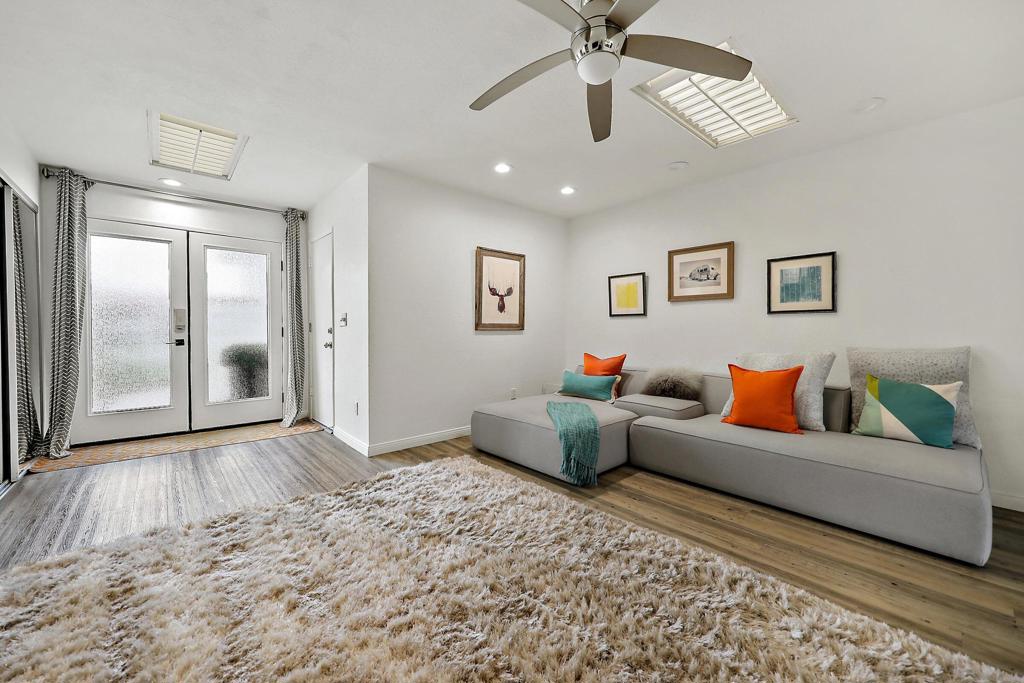 27 Calle Encinitas